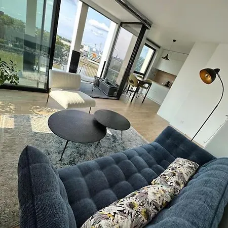 公寓 Vue Panoramique, Loggia Et Parking Inclus *