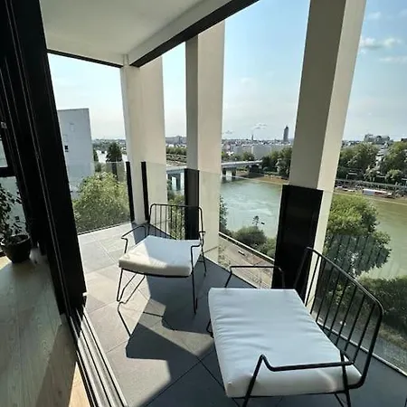 公寓 Vue Panoramique, Loggia Et Parking Inclus 南特
